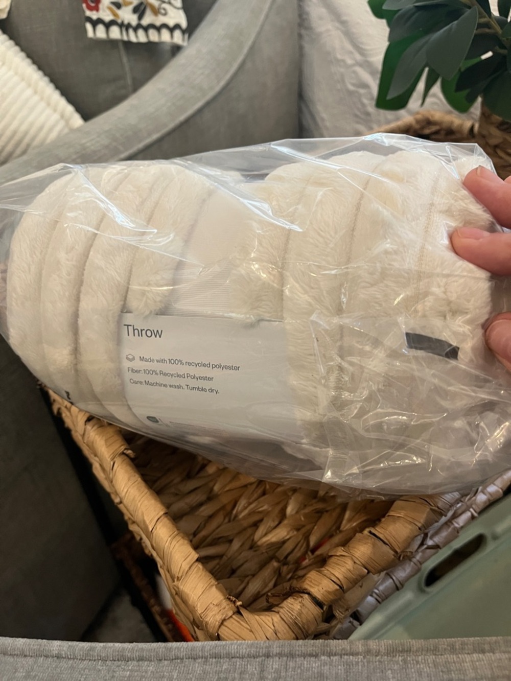 Room Essentials Ivory Plush Throw Blanket - Picture 3 of 3